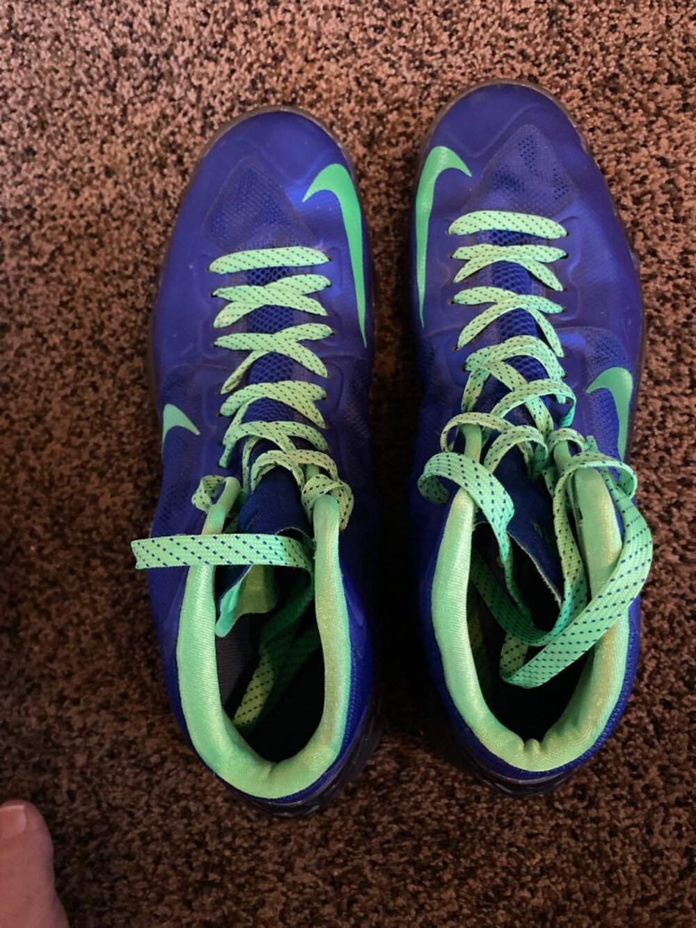 Nike High Tops tennis shoes